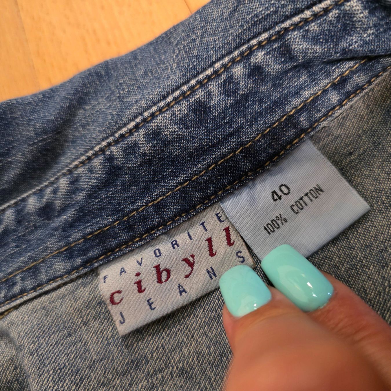 Camicette: Vintage Jeansbluse, tailliert, Grösse 38/40 – Usato da Wald ZH venduto da CapLux 4