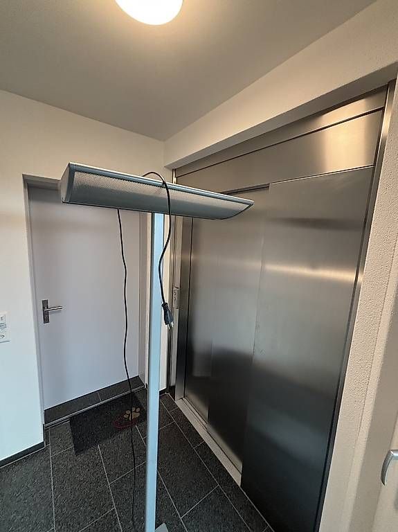 Lampade: Bürolampe / Stehleuchte / Stehlampe – Usato da Appenzell venduto da BumpRiver 2