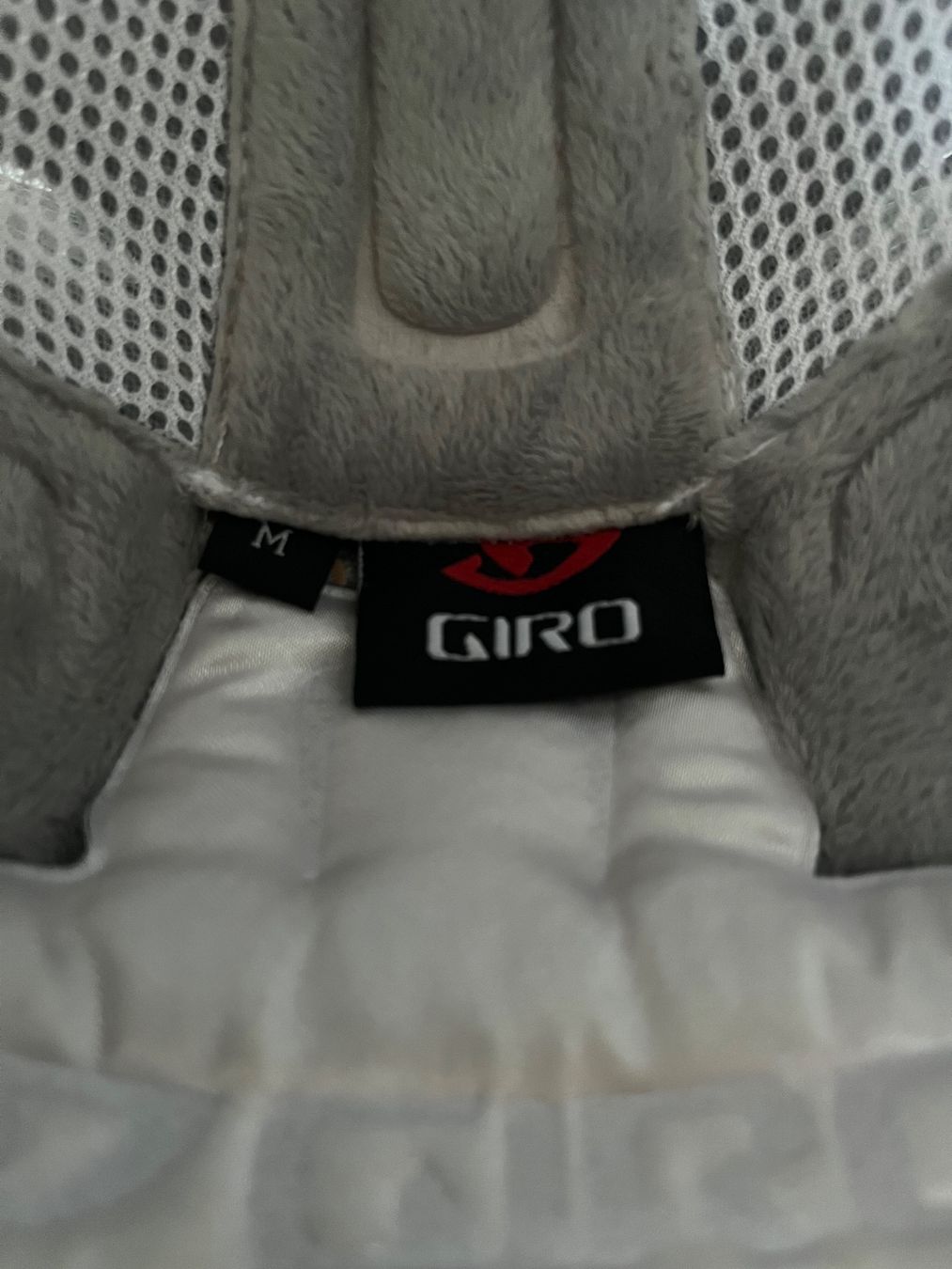 Giro Caschi: Damen Skihelm Giro, Grau Grösse M – Usato da Thürnen venduto da gue_c8yz 4