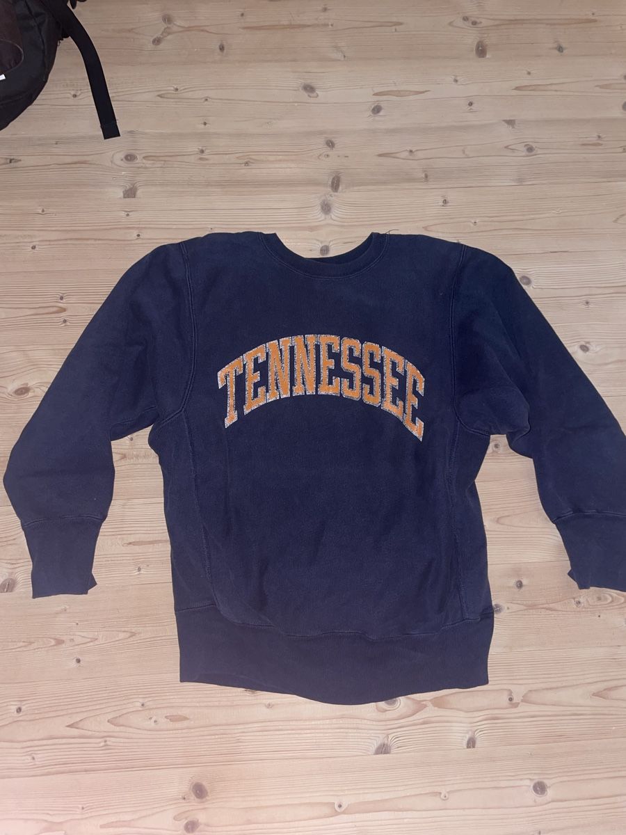 Pullover & Sweatshirts: Vintage Champion Pullover – Gebraucht aus Schönenberg ZH von Andrin009