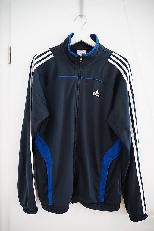 Jacken: Adidas Trainerjacke blau – Gebraucht aus Hindelbank von sarahcw