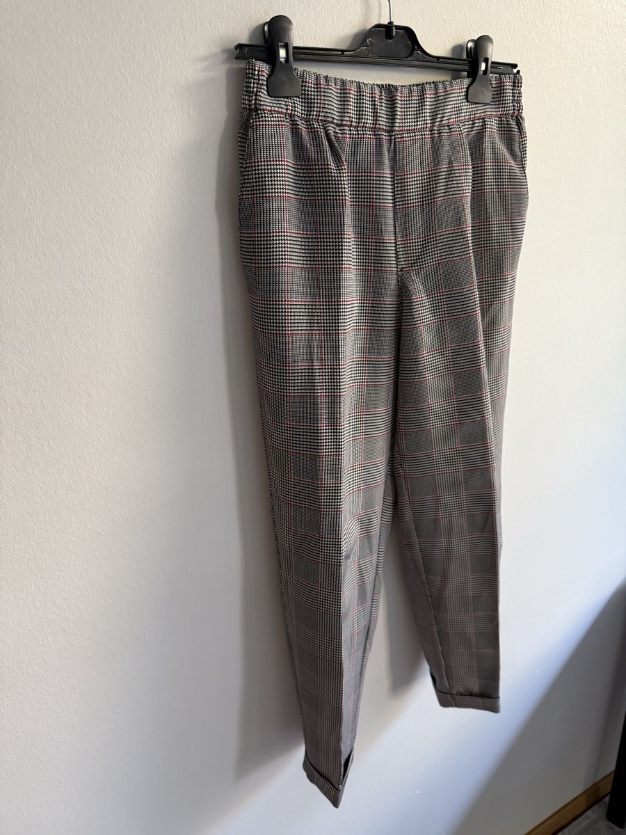 Pull&Bear Pantaloni: Pull&Bear trousers new! (size M) – Nuovo (secondo la descrizione) da Genève venduto da fat_5zzp 2