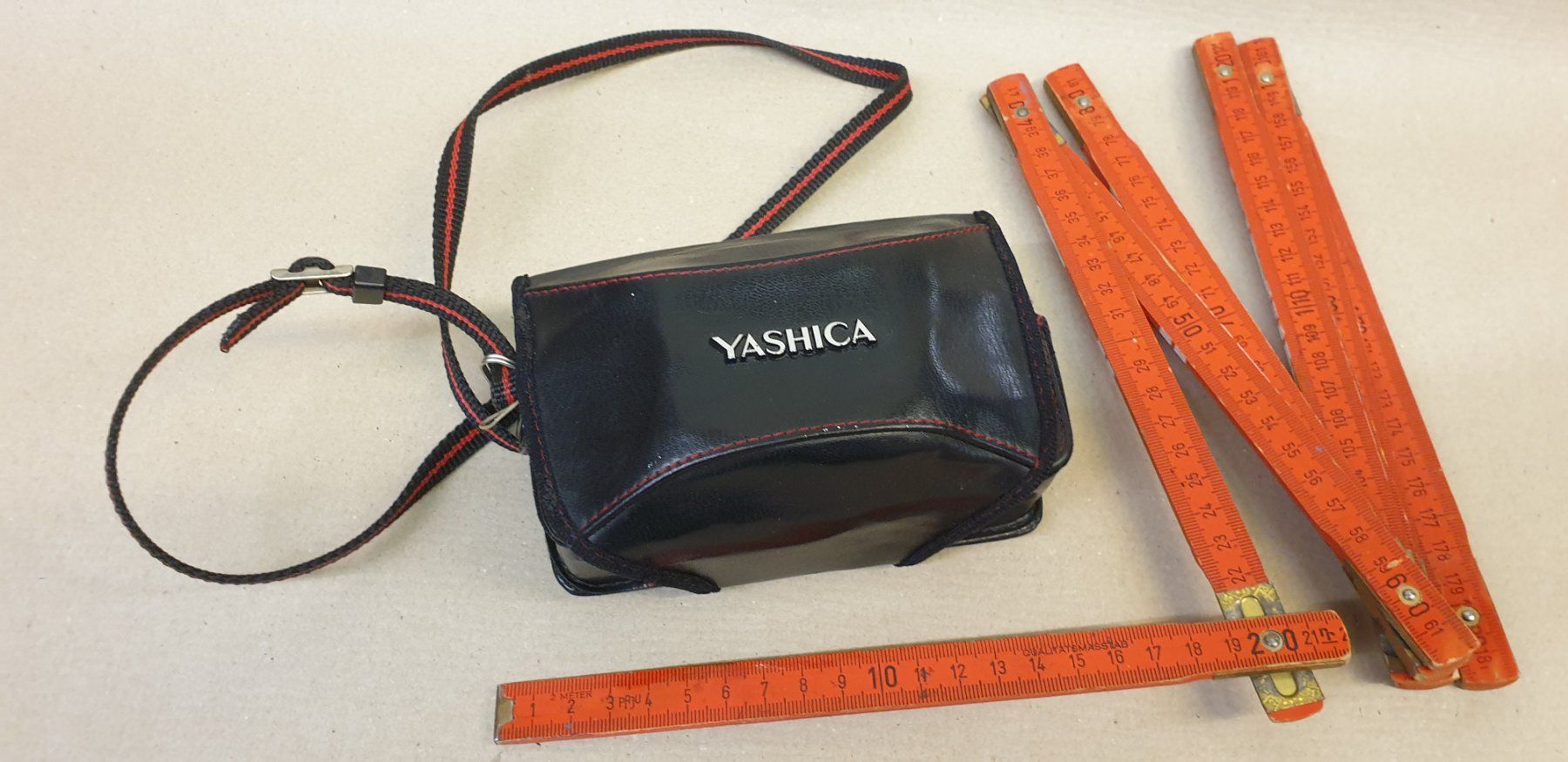 Yashica Kamera: Yashica Full Automatic Auto Focus Motor – Gebraucht aus Emmen von Brockofsky 6
