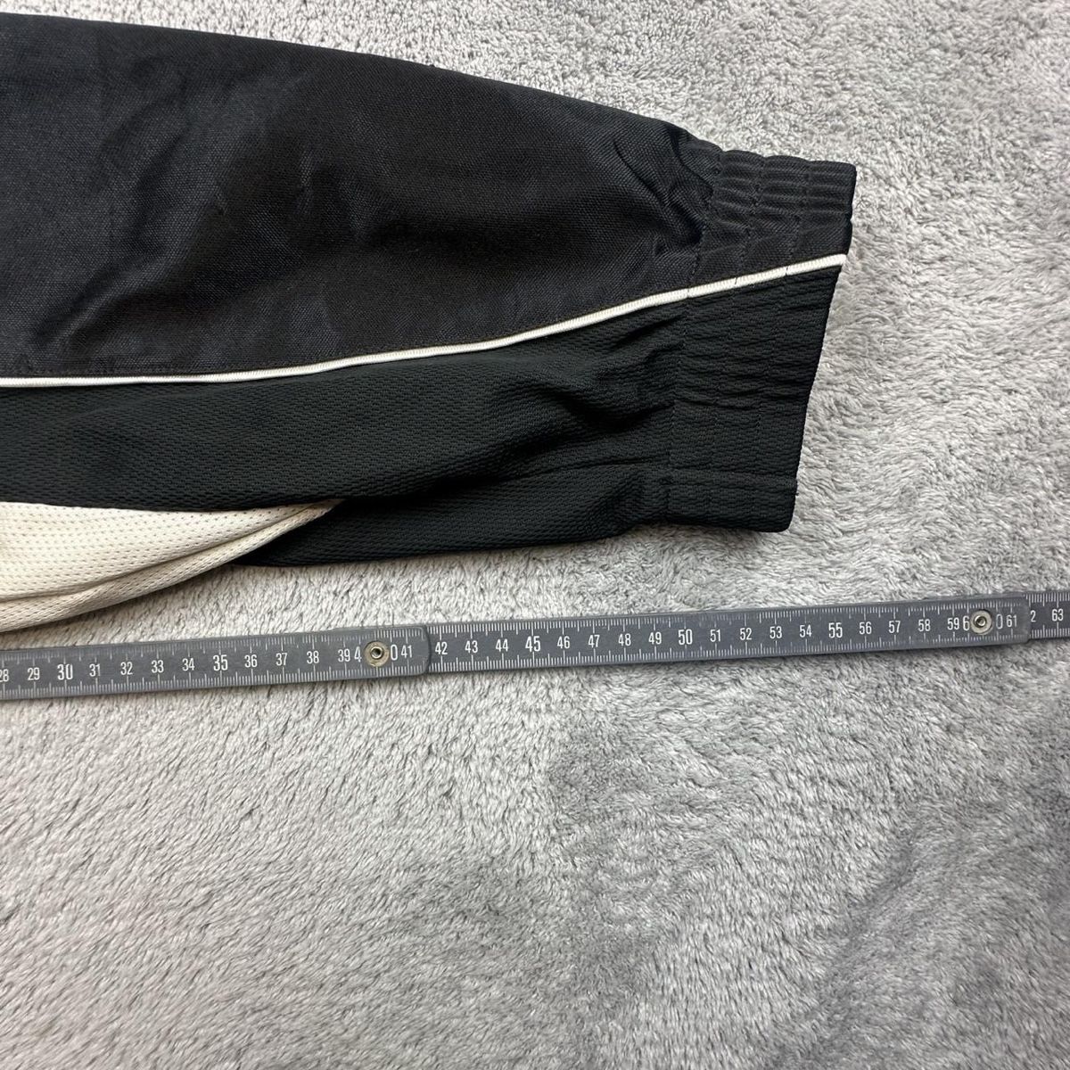Adidas Jacken: Adidas black jacket – Gebraucht aus Erlinsbach SO von TogaResell 6