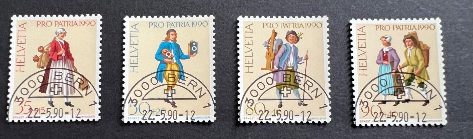 Tutti i francobolli: Pro Patria gestempelt 1990 – Usato da Hünenberg See venduto da wer_5286