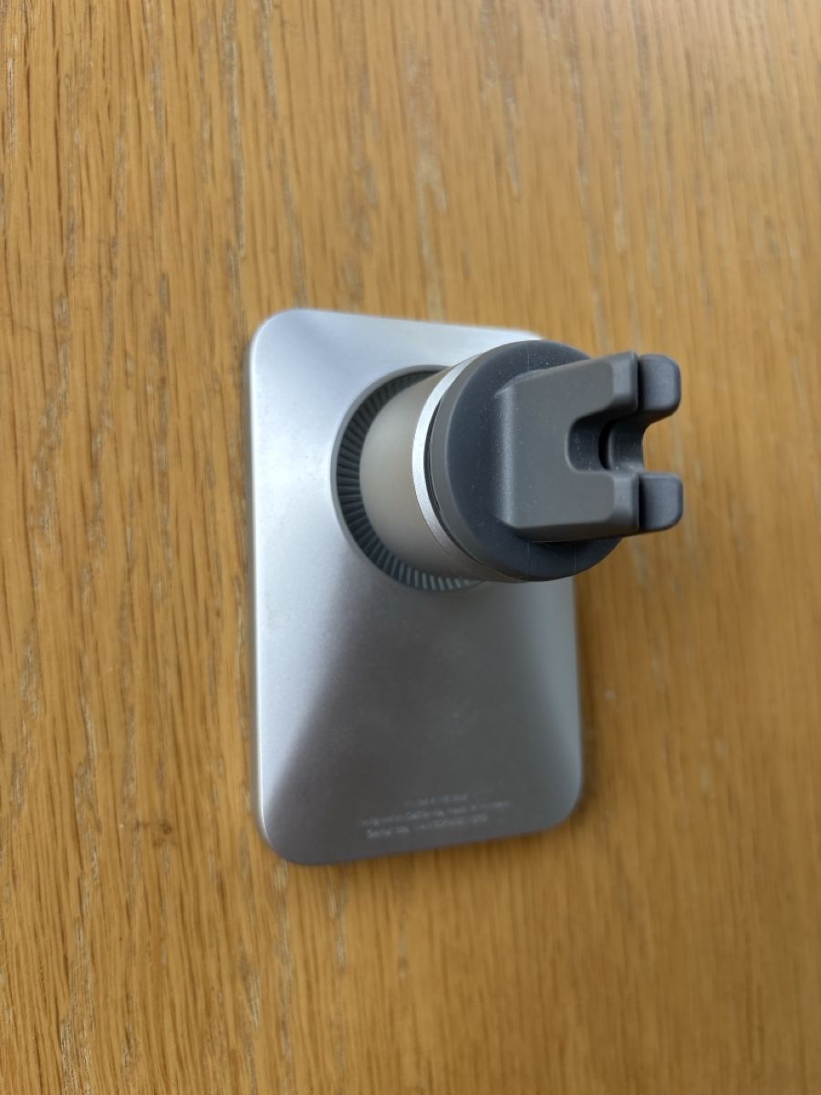 Autres accessoires p. véhicule: Belkin MagSafe iPhone vent mount – D'occasion à Muri AG par qqx 1
