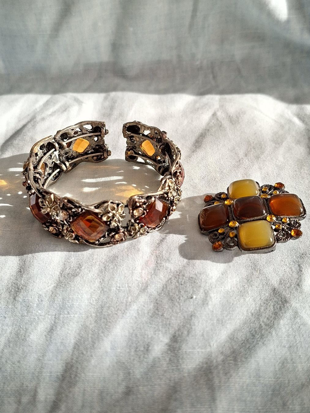 Autres bijoux: Parure vintage chic bracelet & broche – Neuf (Voir description) à Lutry par Sim_Sta 8