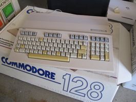 A vendre PC Commodore 128