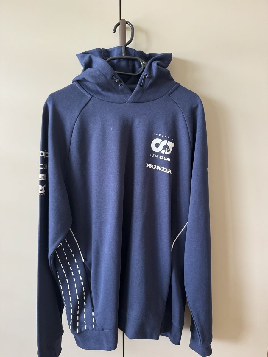 AlphaTauri Pullover & Sweatshirts: Sweat Alpha Tauri – Neu (gemäss Beschreibung) aus Châtel-St-Denis von Lou_Hock