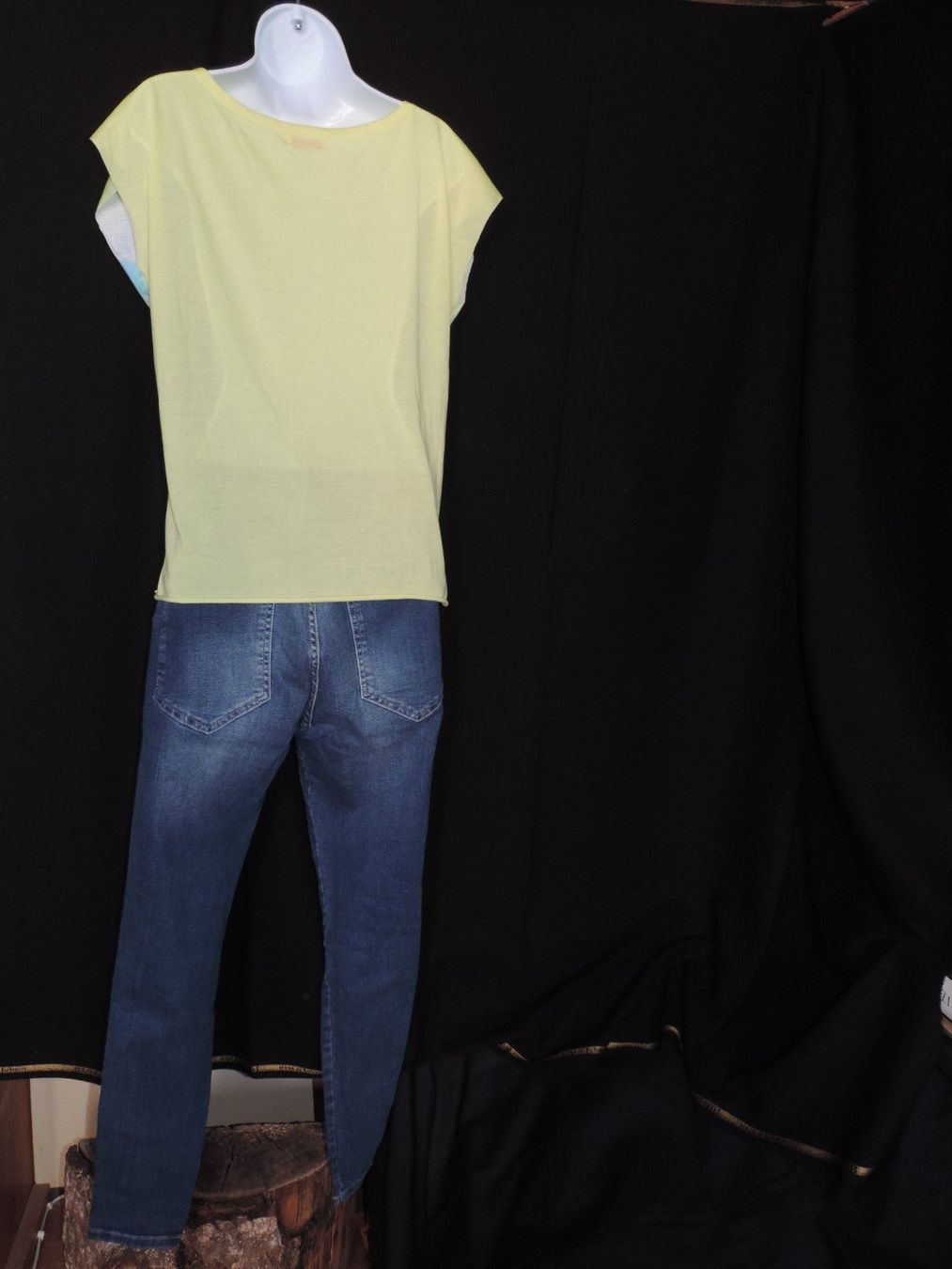 Jeans: ensemble jeans et t-shirt summer dream – Usato da Genève venduto da Axelle333 2