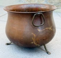 Ancien chaudron en cuivre à trois pieds - Diamètre 22 cm