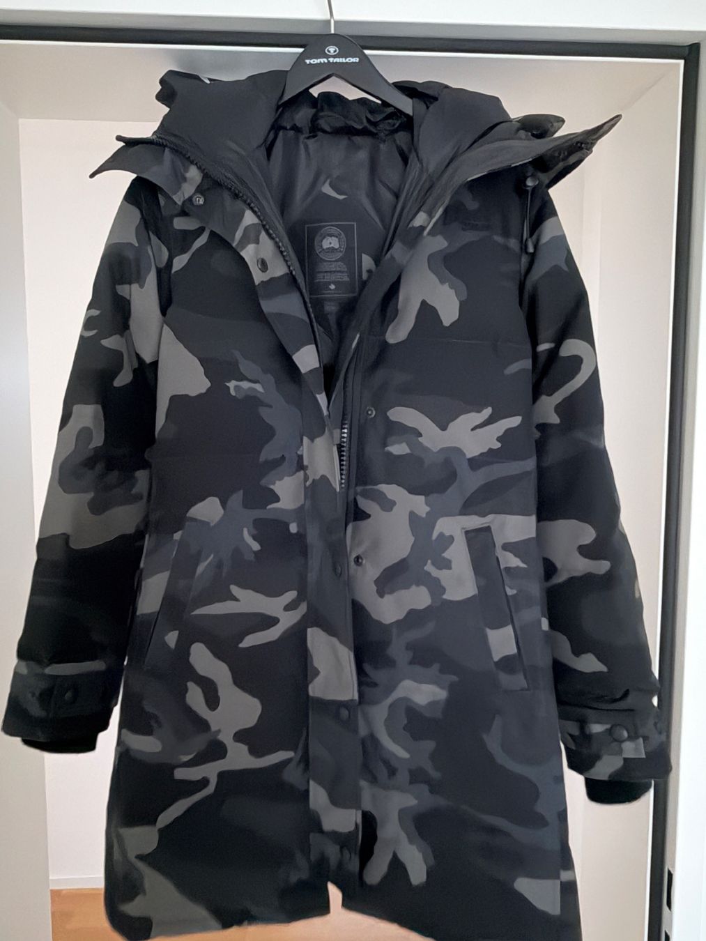 Canada Goose Giacche: Canada Goose Black Edition Neu – Nuovo (secondo la descrizione) da Ehrendingen venduto da Nr.7