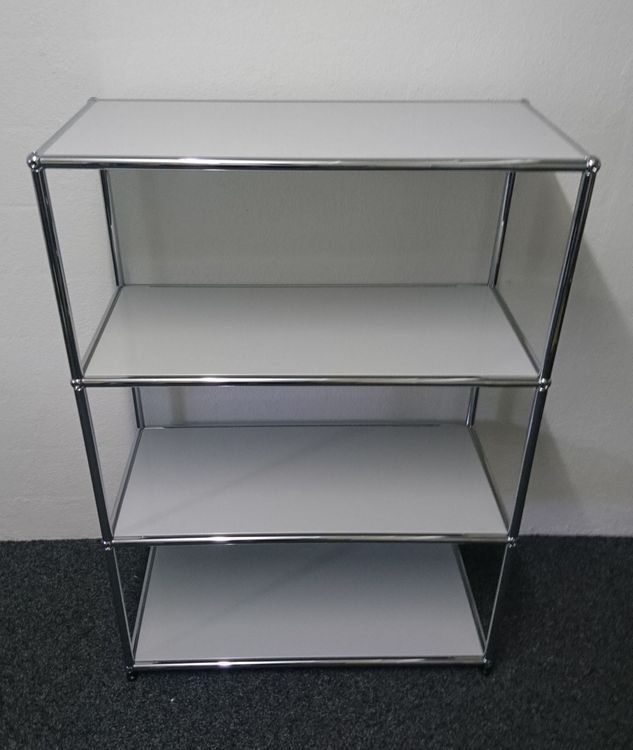 USM Korpus: USM Haller Regal 1x4 Lichtgrau – Gebraucht aus hombrechtikon von Marijo
