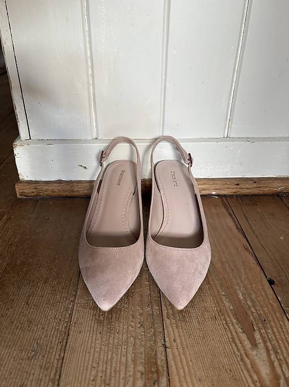 Scarpe da donna: rosa Pumps mit Riemchen, Gr. 37, neu! – Usato da Uttwil venduto da tam_59m9