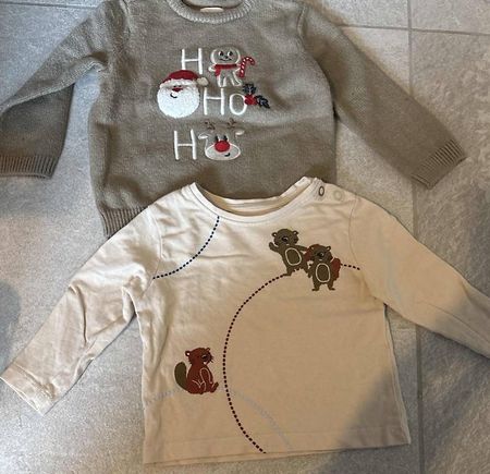 2 Pullover Grösse 68