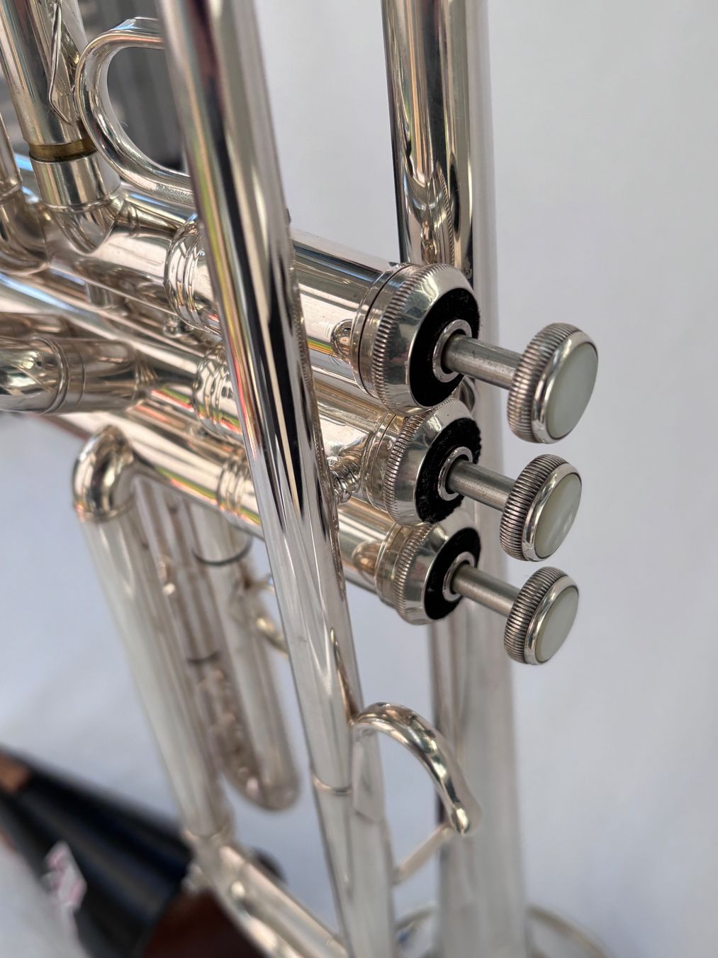 Strumenti musicali: B-Trompete BACH Stradivarius Modell 37 L – Usato da Binningen venduto da Padme 4