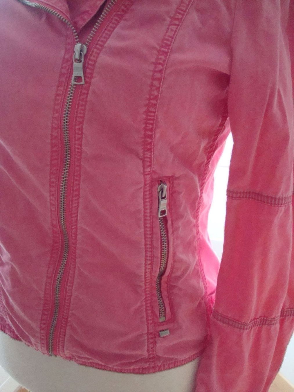Esprit Giacche: Jacke von Esprit in cyclam – Usato da Landschlacht venduto da girris100 1