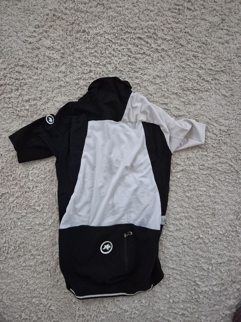 Assos Canottiere & Pantaloni: Assos Trikot – Usato da Steinhausen venduto da des_zv87 2