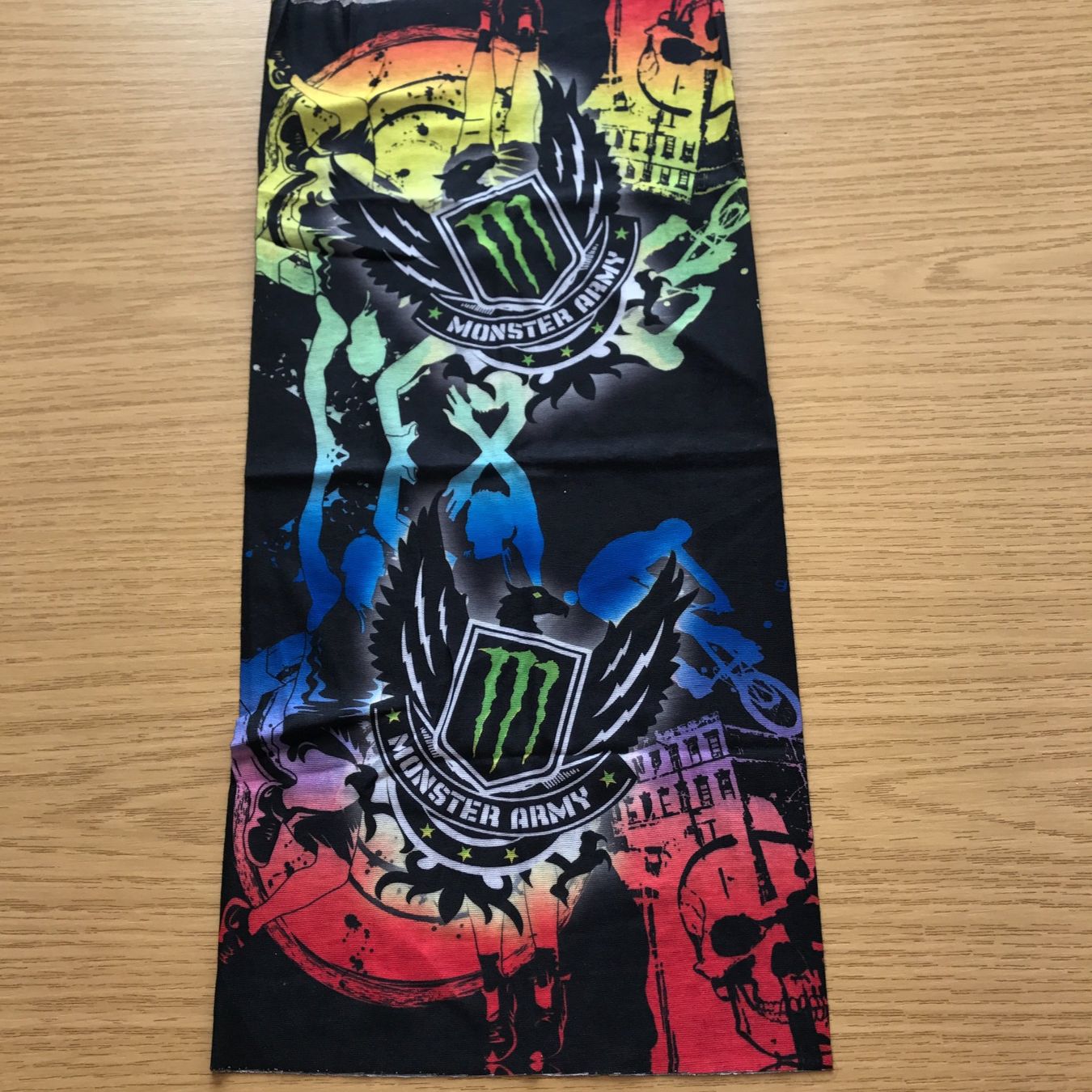 Tessuti: Halstuch Schlauch Bandana – Nuovo e nell'imballaggio originale da St.Gallenkappel venduto da RocknSkull