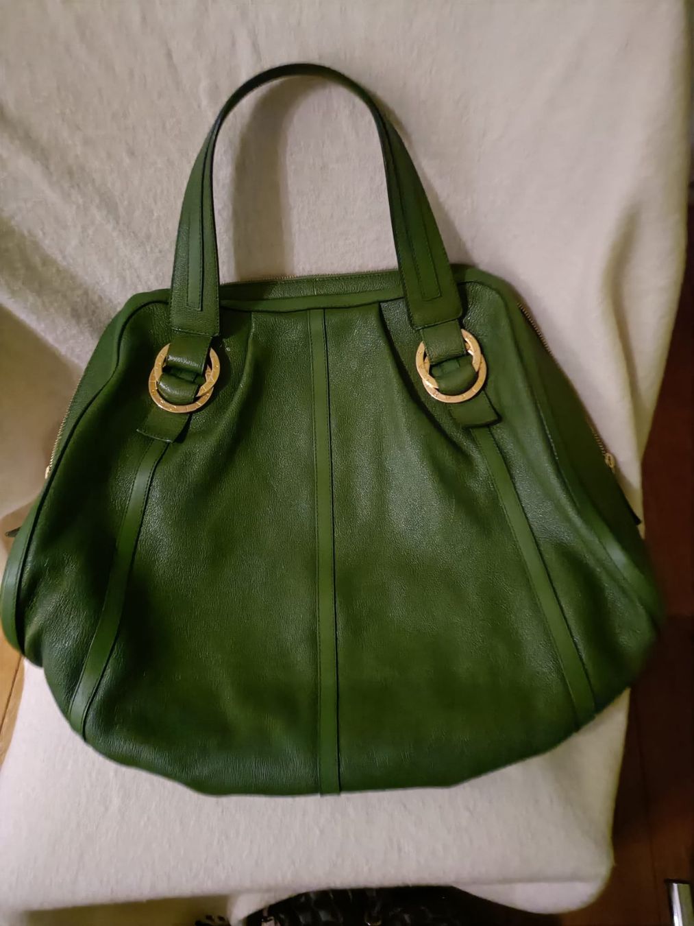 Bulgari Borse da donna: Sac vert Bulgari – Usato da St-Blaise venduto da Seconde_Griffe