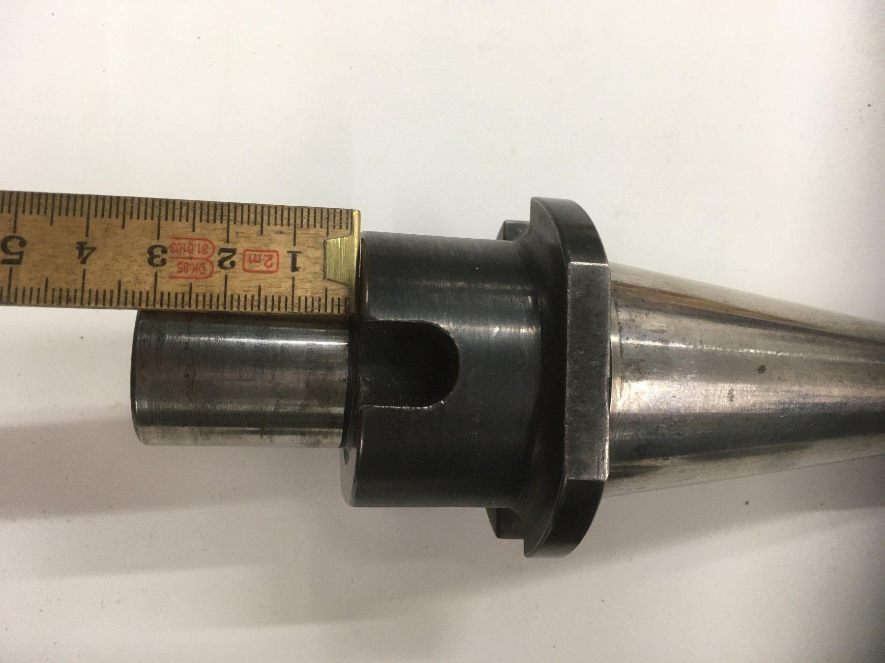 Tous les outils: Fräser mit HM-Wechselplatten ISO-40 CoroMill – D'occasion à Eptingen par Werkzeugschmiede 1