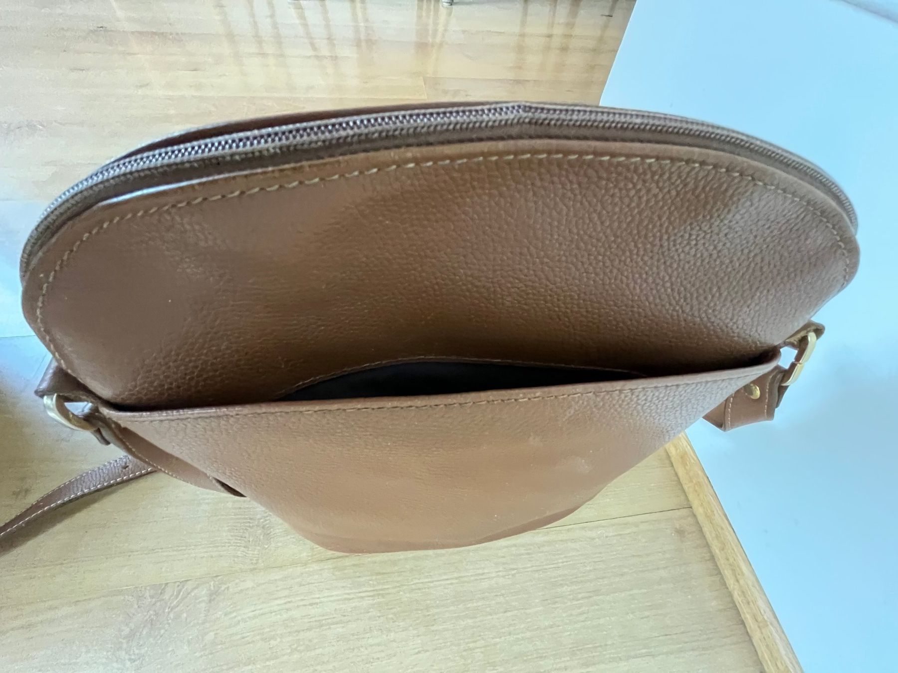 Longchamp Altro in  Abbigliamento & Accessori: Longchamp Schultertasche (Leder) – Usato da Basel venduto da Lancer4 4