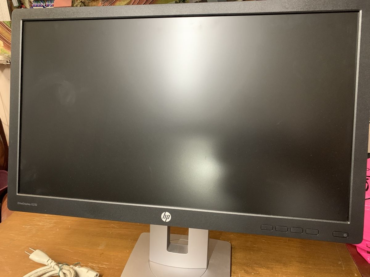 Hewlett Packard Ecrans: Monitor Hp E232 EliteDisplay perfekt – D'occasion à Birmenstorf AG par Fhauri
