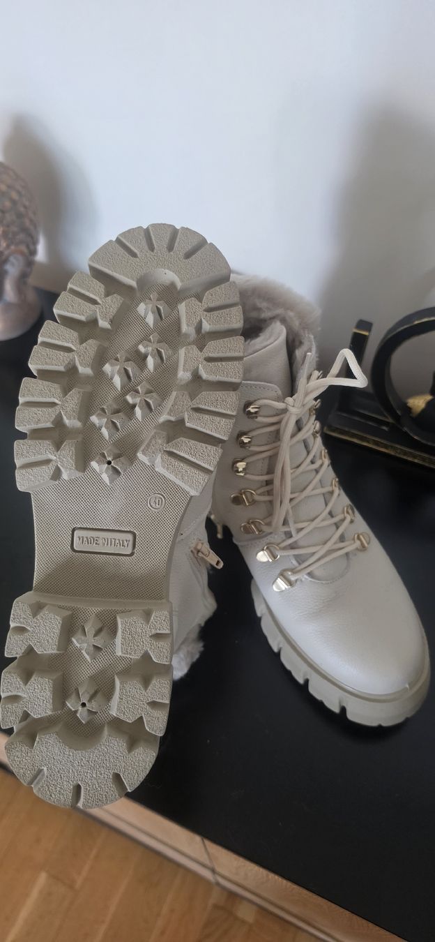 Scarpe da donna: Plateaustiefel Gr.40 Marke IMAC Neu – Nuovo (secondo la descrizione) da Erlinsbach SO venduto da dopadach 1