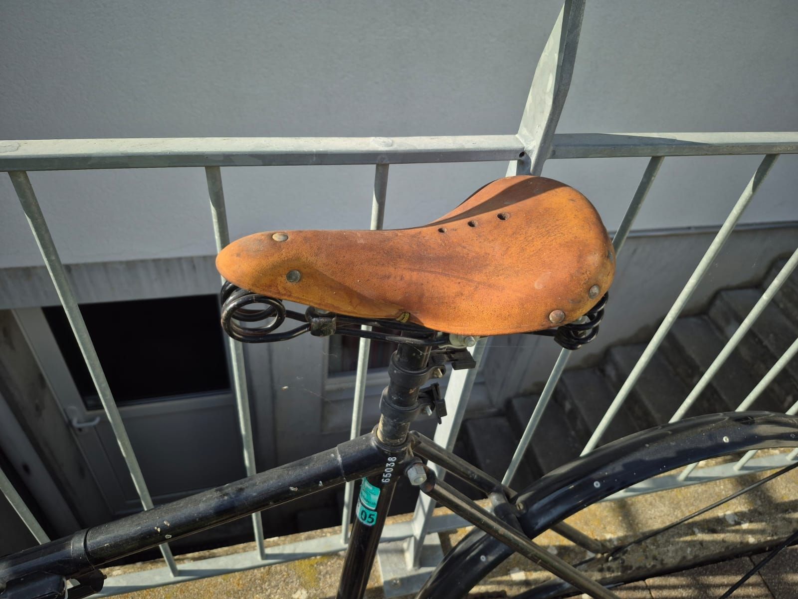 Armée suisse Vélos: original Schweizer Militärvelo – Défectueux à Kräiligen par bero01 1