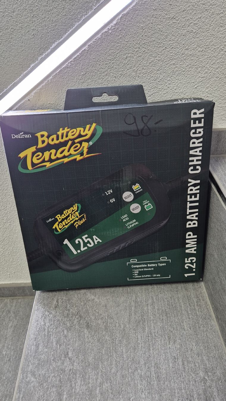 Caricabatterie: Battery Tender 1.25A Ladegerät, wenig gebraucht – Usato da Weingarten-Kalth venduto da dark13