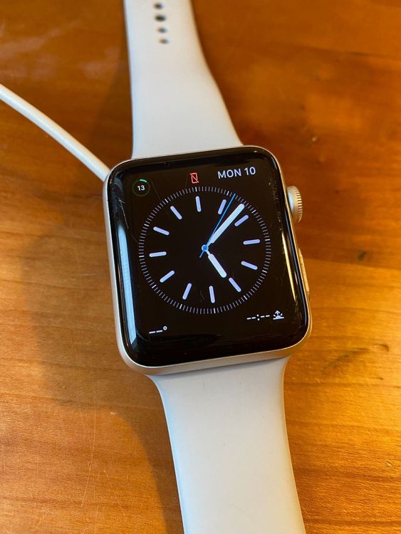 Apple Watch Series 3 (42mm Aluminium) | Kaufen auf Ricardo
