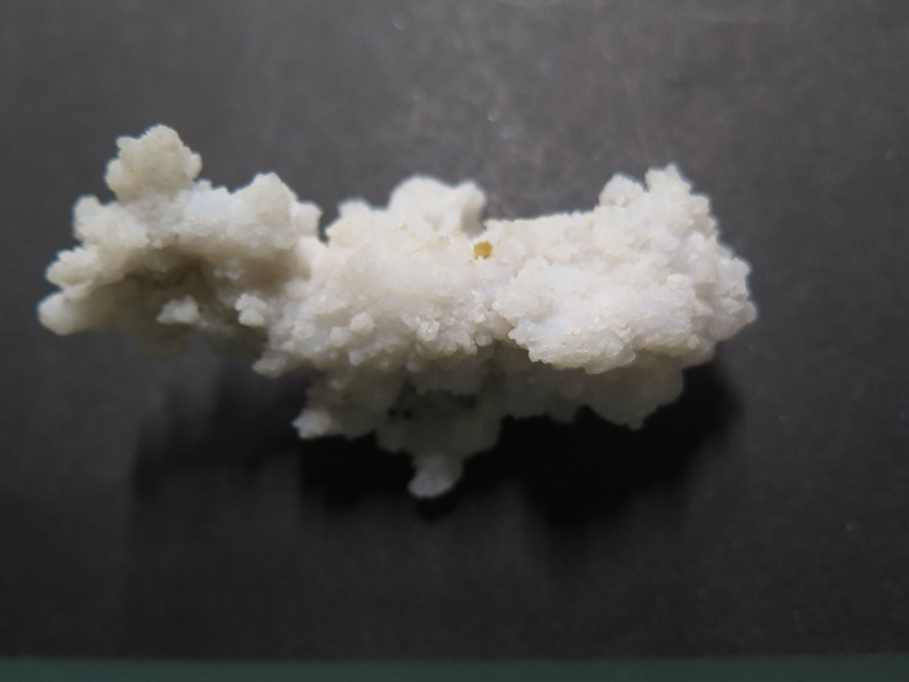 Mineralien & Heilsteine: Hellblauer Chalcedon von Österreich – Gebraucht aus Schaffhausen von Yamakana51L8736OQ8 3