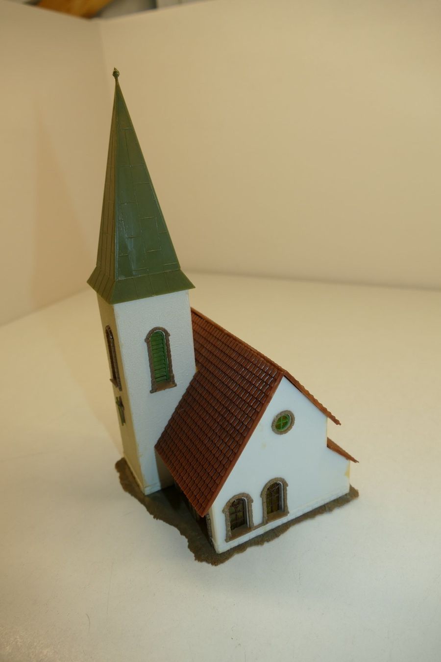 Faller Modellini di ferrovie: Faller H0: Dorfkirche – Usato da Niederhasli venduto da rail-duerst 1