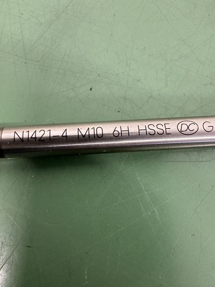 Tutti gli attrezzi: HSS threading tap, Gewindebohrer, M10 , N1421-4 – Nuovo e nell'imballaggio originale da Aarberg venduto da SNMachines 1