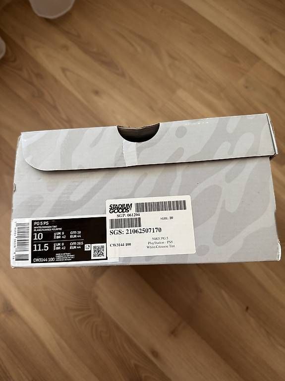 Scarpe da uomo: Nike PG 5 PlayStation PS5 Gr. 44 mit Originalbox – Usato da Basel venduto da M.gu