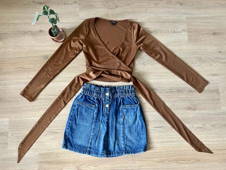 Jeansrock mit Wickelshirts XS NEU