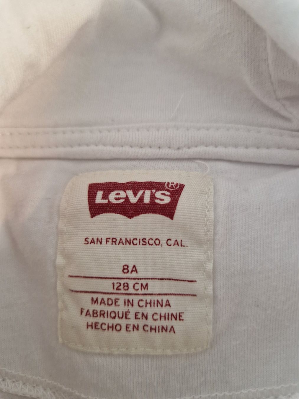 Levi's Maglioni & Felpe: Kaputzenpullover Levis Gr. 128 – Usato da Davos-Dorf venduto da Bpelikan 2