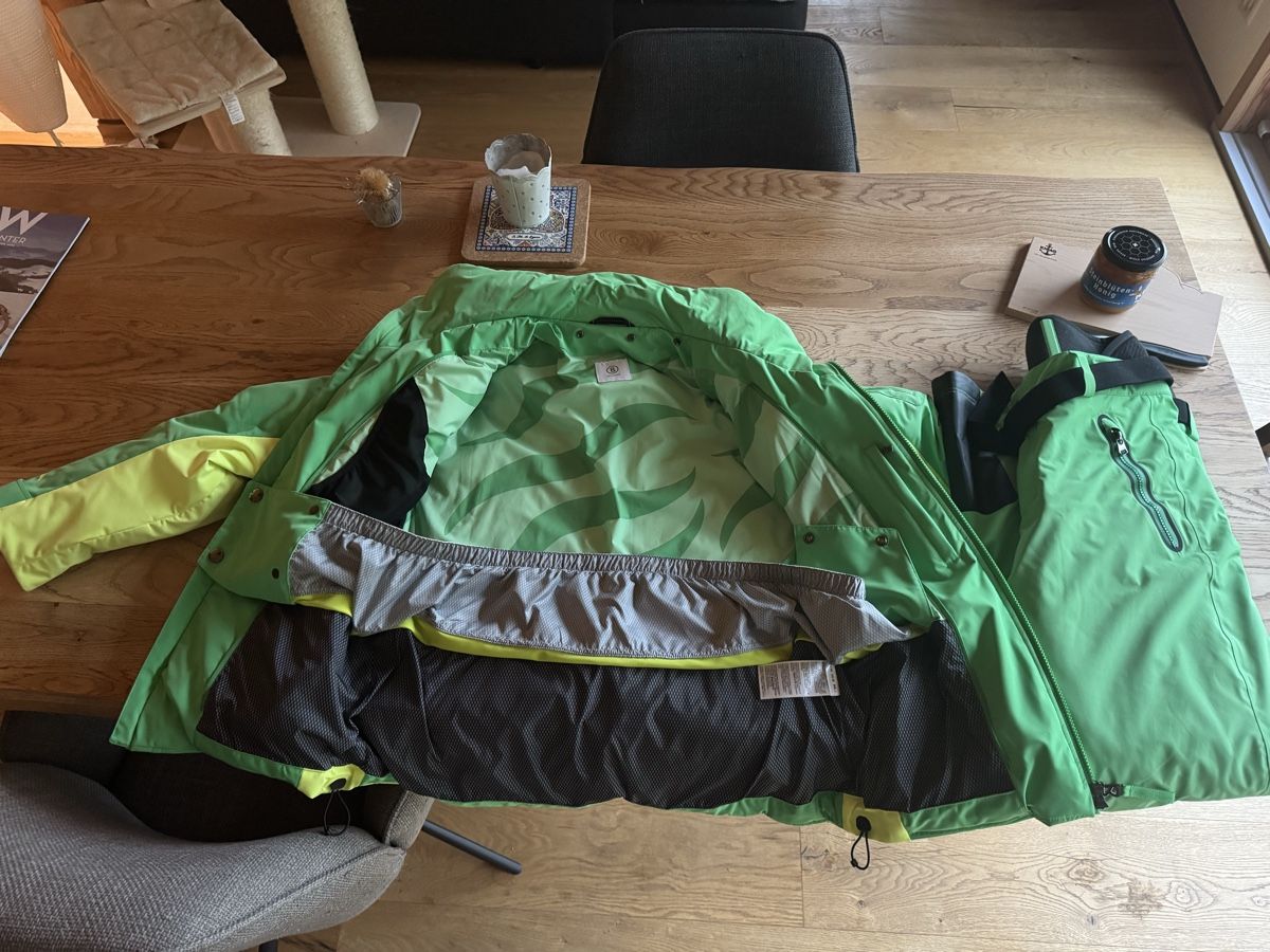 Bogner Completi, tute sportive e funzionali: Bogner Skidress – Usato da Airolo venduto da pedrinchen 1