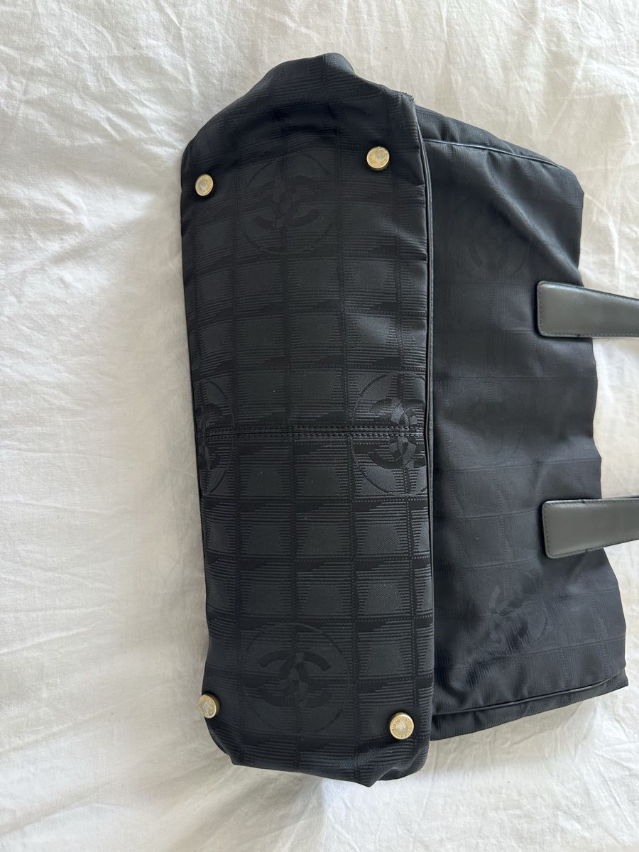Chanel Borse da donna: vintage Chanel bag – Usato da Fribourg venduto da vale.vas 4