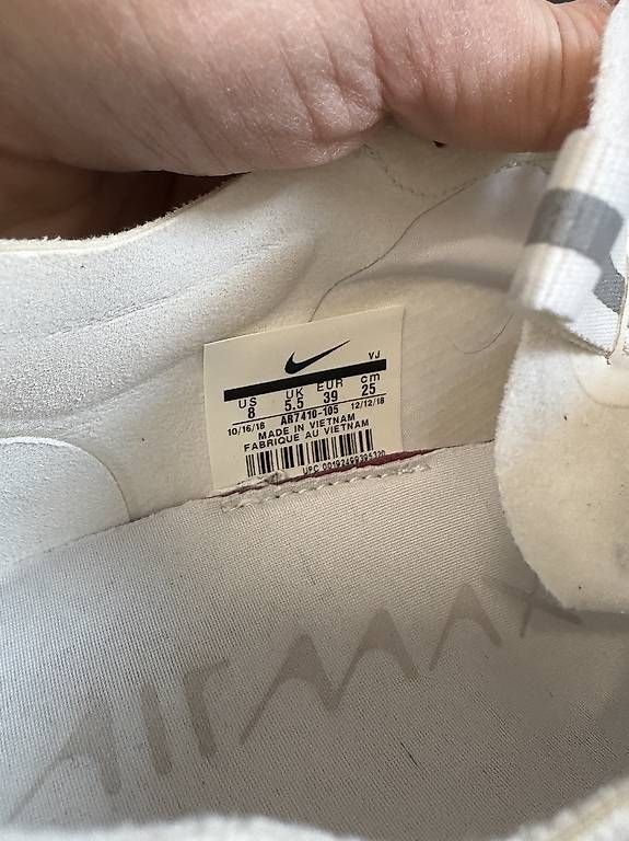 Nike Scarpe da donna: Nike Air Max Grösse 39 – Usato da Münchenstein venduto da Miresolese 1
