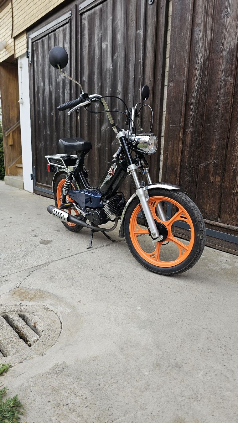 Tomos Cyclomoteurs: Tomos Classic ab 1Fr. – Défectueux à Wiler b.  Seedorf par Evoxnxx 1