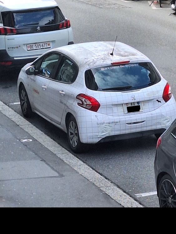 Peugeot 208 1,2 VTI Mobiliar Läuft einwandfrei.