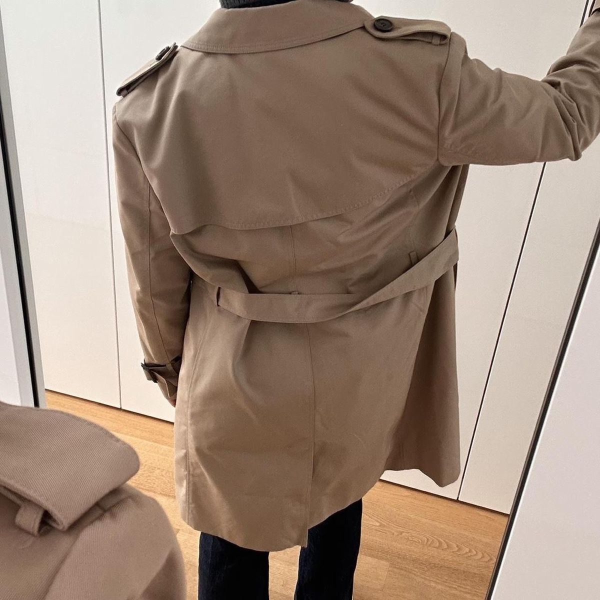 H&M Cappotti: Beige long Trenchcoat from H&M – Nuovo (secondo la descrizione) da Winterthur venduto da tha_fvg2 1