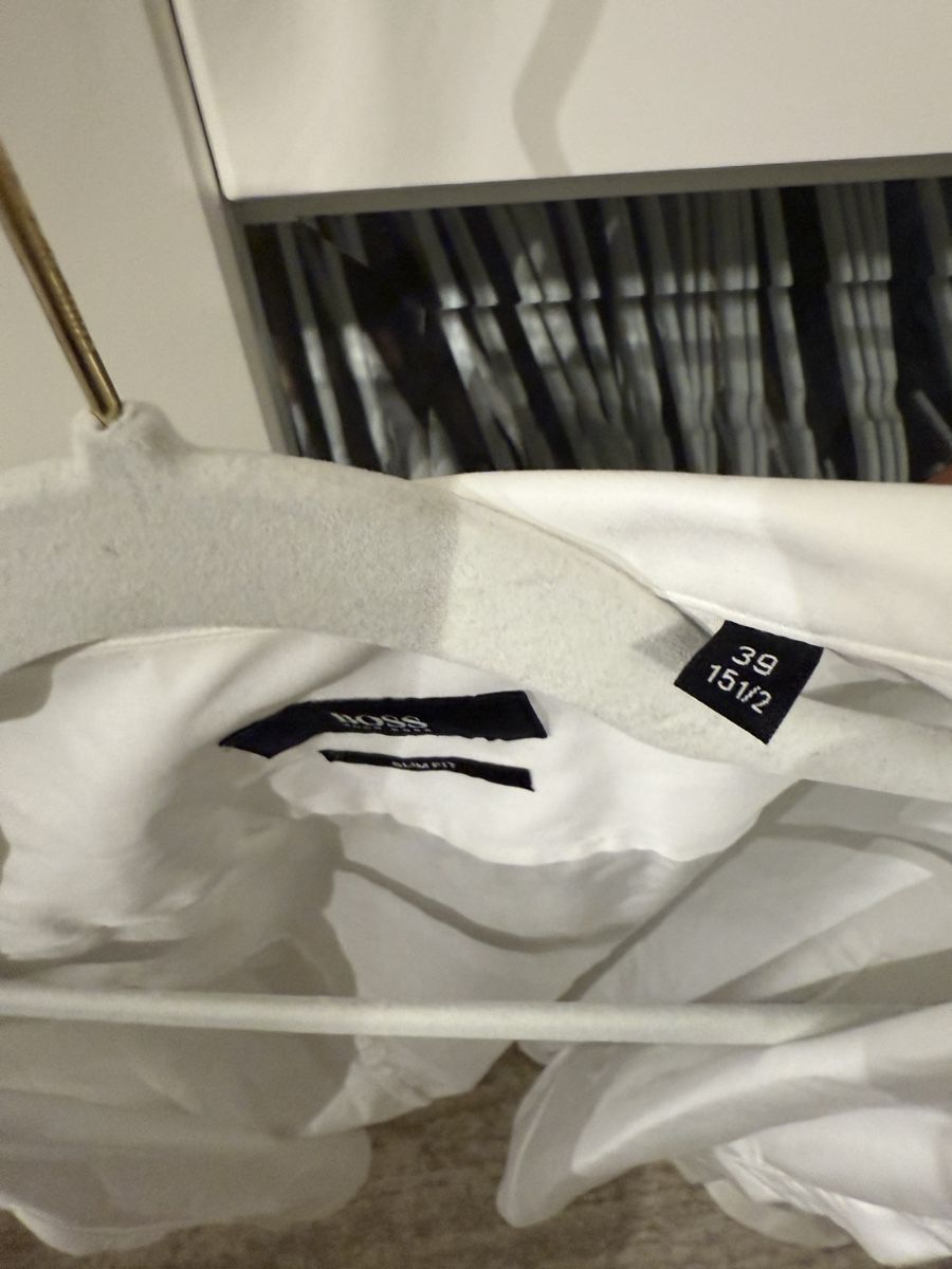 Hugo Boss Chemises: BOSS Weisse Slim-Fit Bluse Gr.39 /15.5 – D'occasion à Winterthur par fij_f65r 2