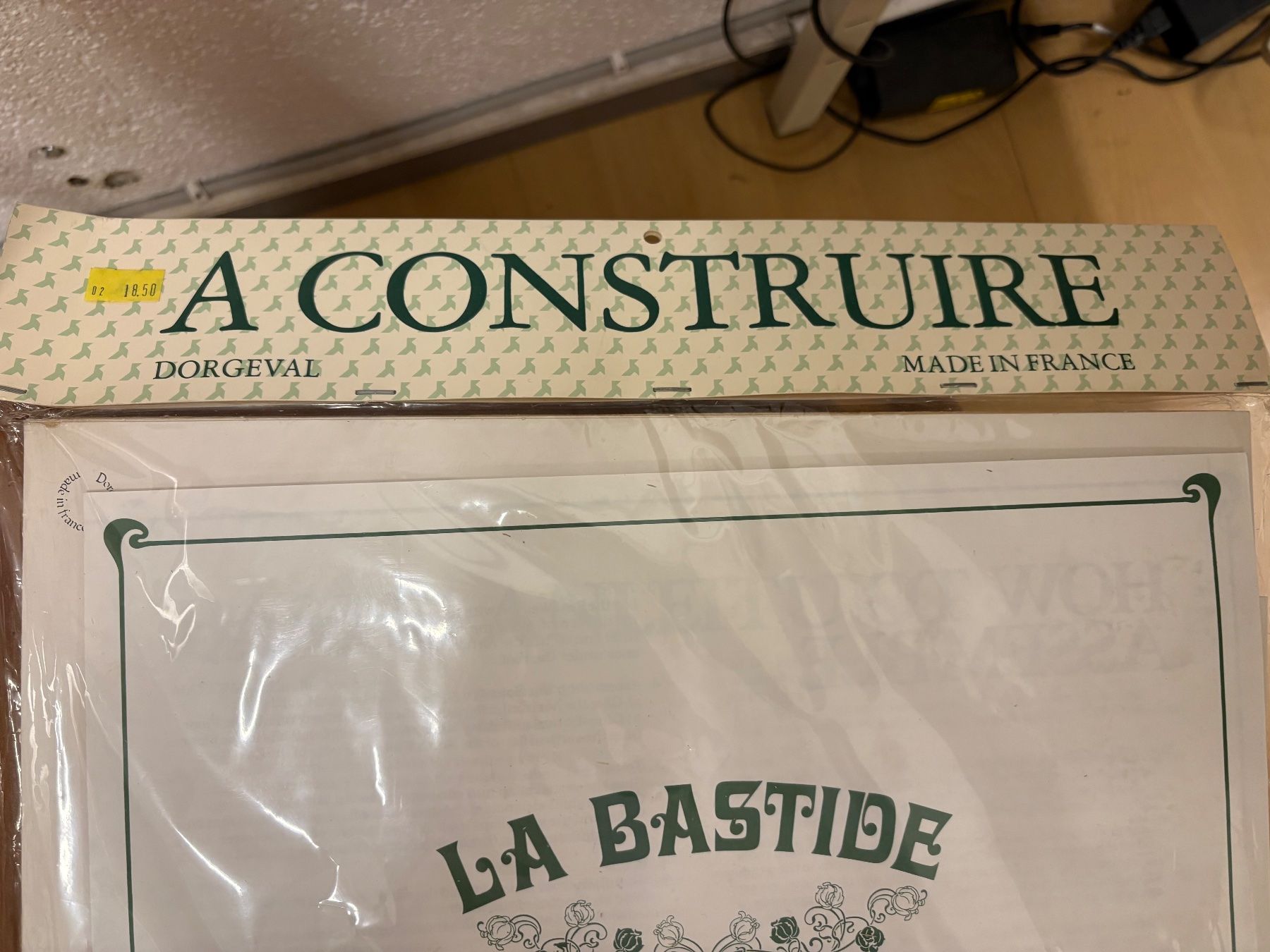 Kit di costruzioni: Bausatz Bogen A3 - schönes Haus aus Karton als Bausatz – Nuovo (secondo la descrizione) da Pratteln venduto da Dollshop 1