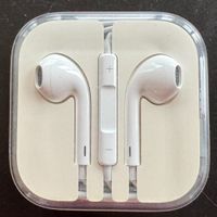 Original Apple EarPods kabelgebunden NEU