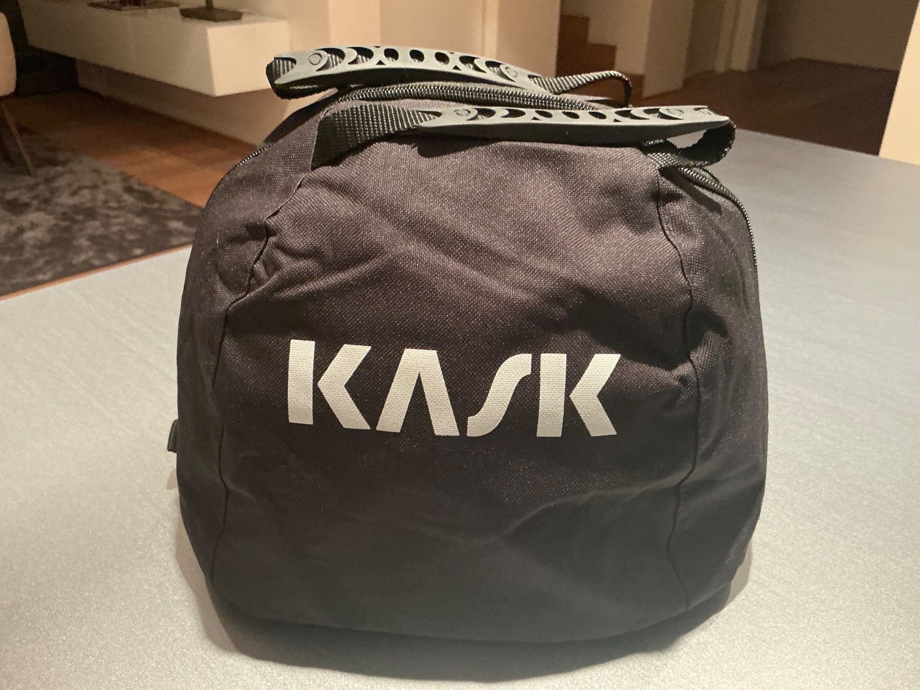 Kask Casques: Skihelm KASK, Gr.54, neuwertig ! – D'occasion à Riken AG par AFM123 4