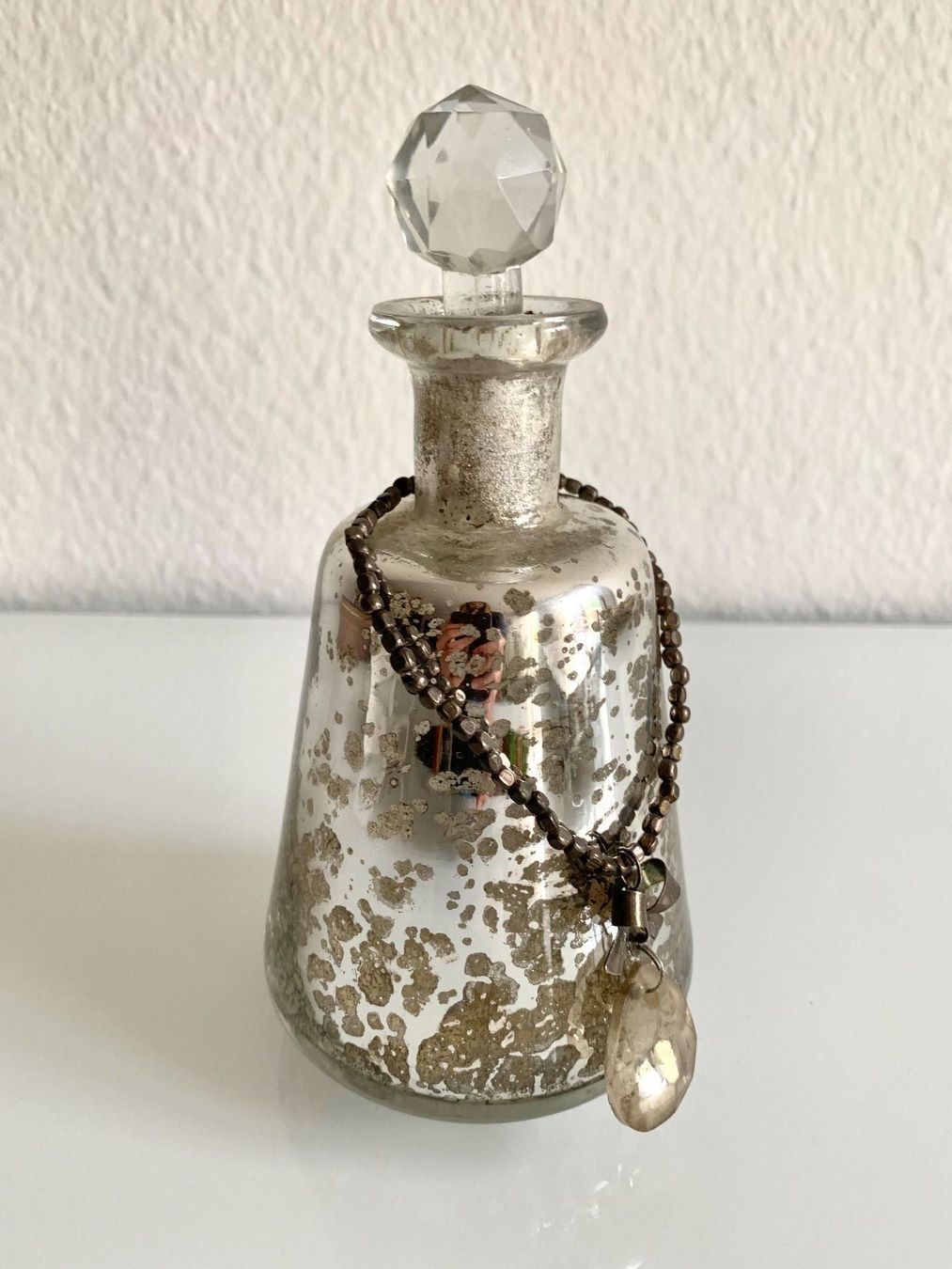 Flacons: Shabby Chic Glasfläschchen mit Zapfen – Gebraucht aus Bern von Fraeuleinhonig