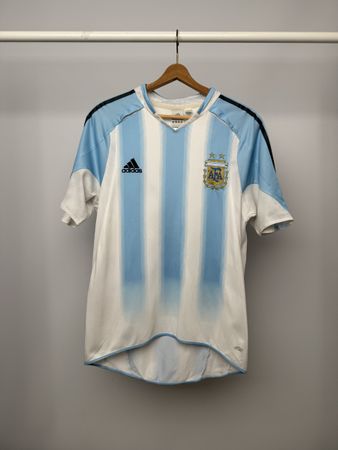 Argentina 04/05 home shirt