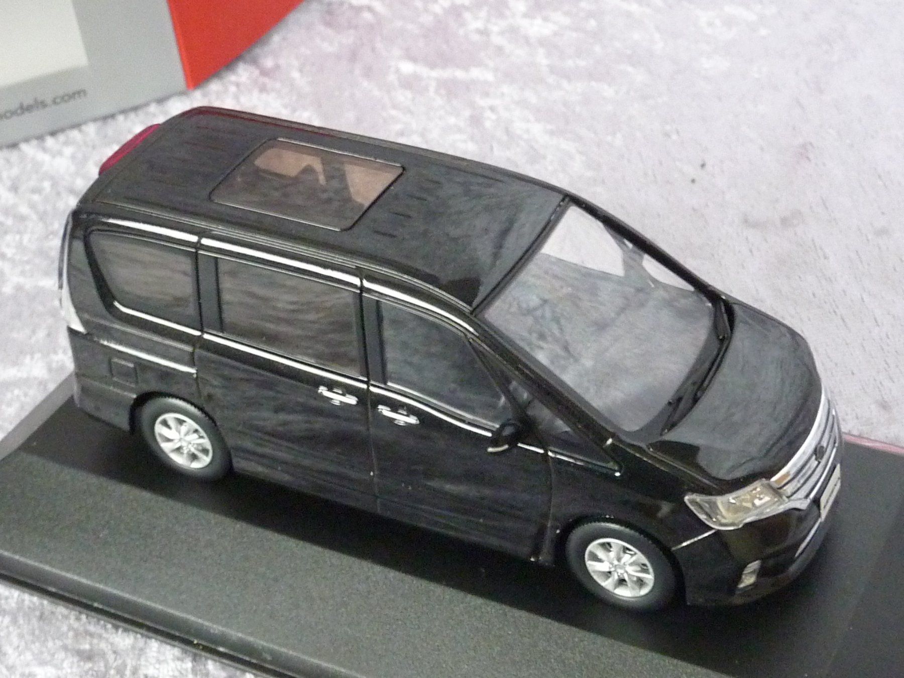 Nissan Modellini d'auto: Nissan Serena 1:43 – Nuovo (secondo la descrizione) da Dürrenäsch venduto da modellautos4you 3
